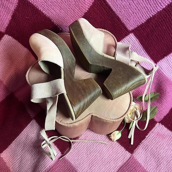 blush pink suede leather Maryjane clogs - Picture 7 of 8